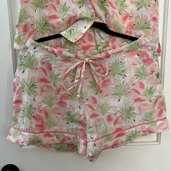 Cynthia Rowley Flamingo Palm Pajama Set Short Sleeve Shorts in Pink and Green - Picture 5 of 9